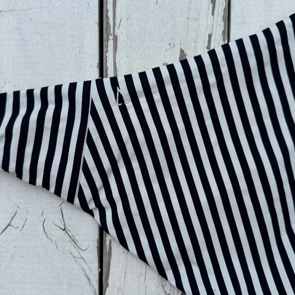 Boys + Arrows Joey the Juvy Bikini Bottom in 1942 - Picture 6 of 6